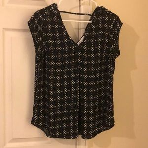 DR2 Black & White Patterned Blouse